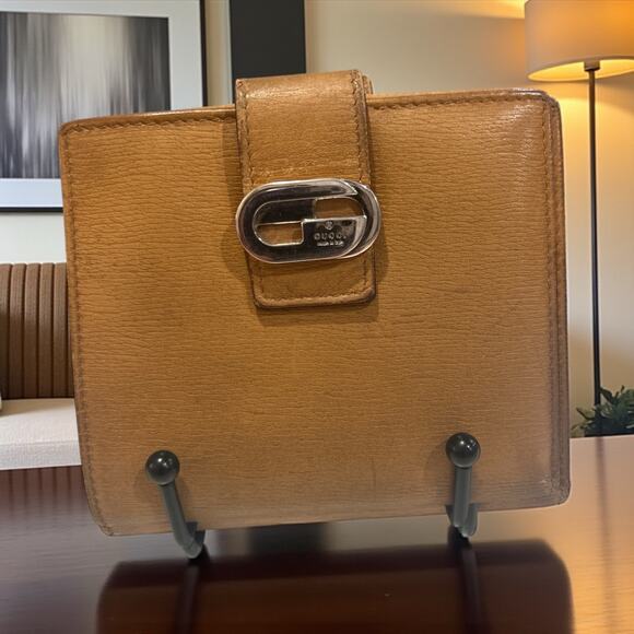 Gucci Bilfold Tan Leather Wallet - Picture 1 of 10